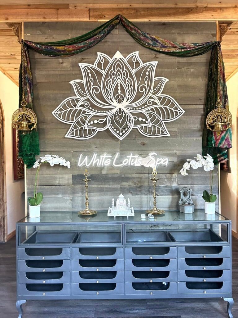 White Lotus Spa at Golden Hill is a private sanctuary shaped by water, warmth, scent, stillness and intentional care.